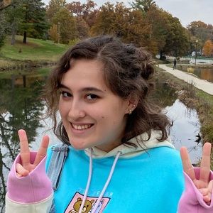 Meet your Posher, Faith